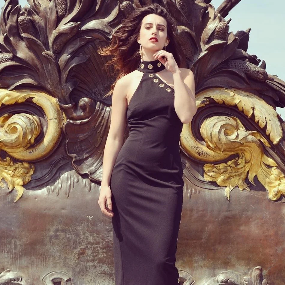 Ladylike/облегающее платье футляр миди без рукавов с вырезами на плечах и