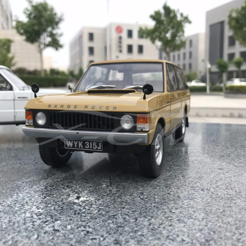 

Diecast Car Model Almost Real 1970 1:18 (Yellow) + SMALL GIFT!!!