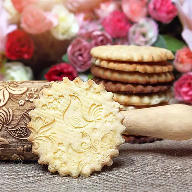 

New Embossed Rolling Pin Engraved Carved Wood Baking Cookie Biscuit Fondant Cake Dough Roller chick patterned rolling pin @C