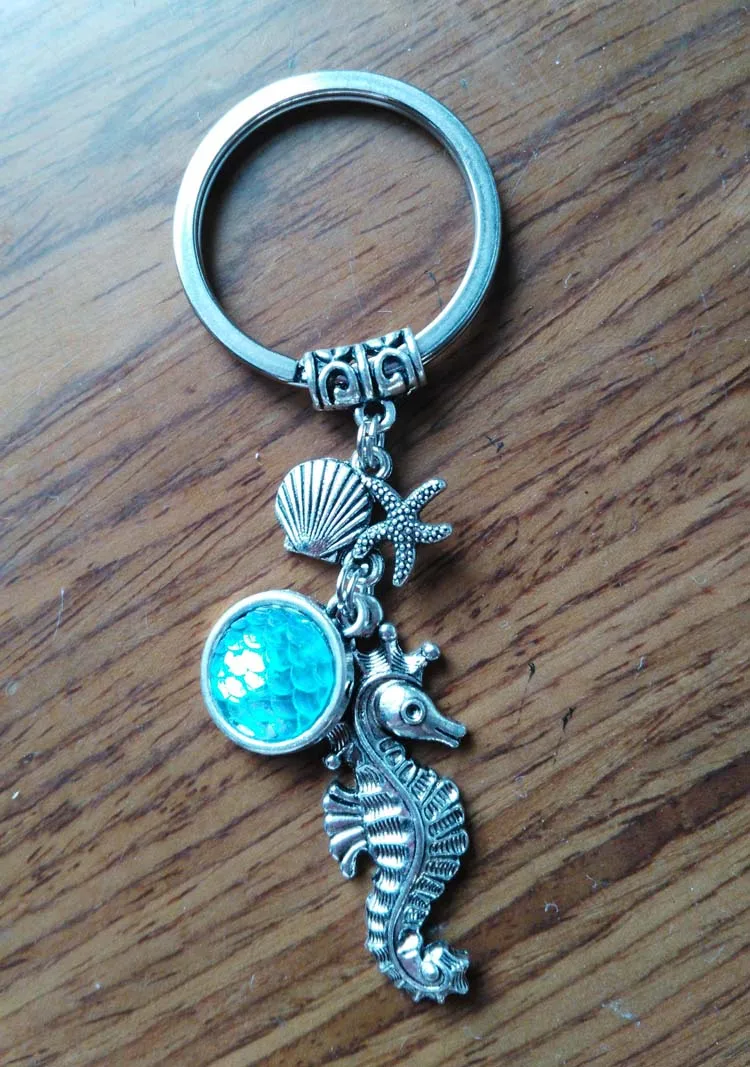 10pcs/lot Seahorse keychain with mermaid scales, sea horse keychain, seahorse keyring, sea horse keyring, mermaid scale keychain