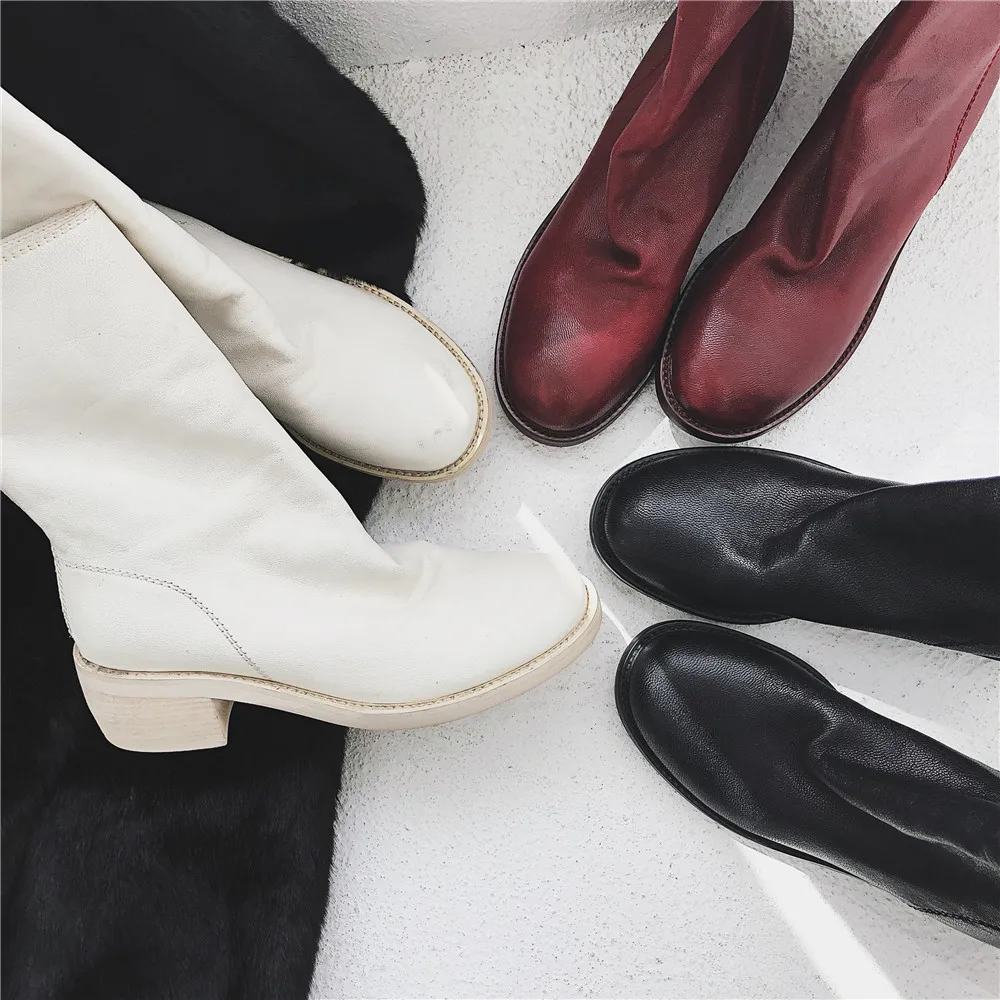 Женские зимние ботинки из натуральной кожи; Ботинки martin на молнии сзади; обувь из натуральной кожи на квадратном каблуке 5 см; цвет красный, черный, белый; XL07 muyisex