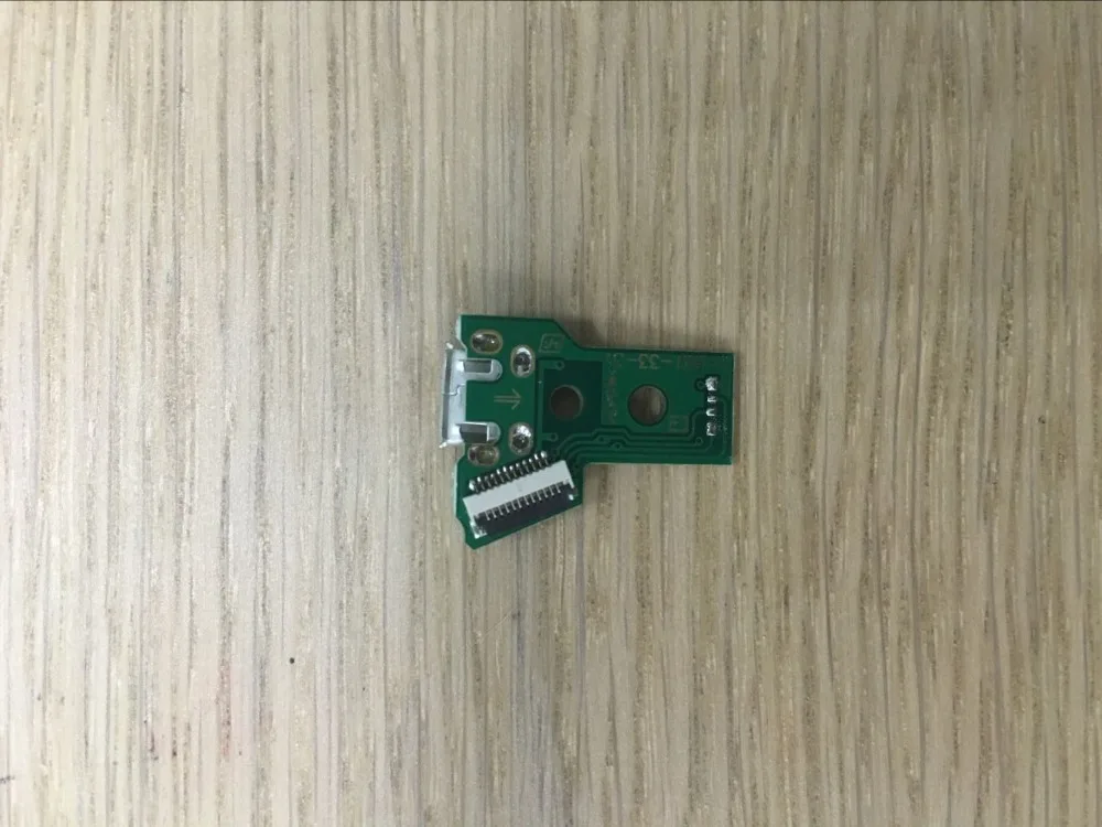 

50pcs/lot for PS4 4.0 040 game Controller Micro USB Charging Socket Board FJDS-040 12pin