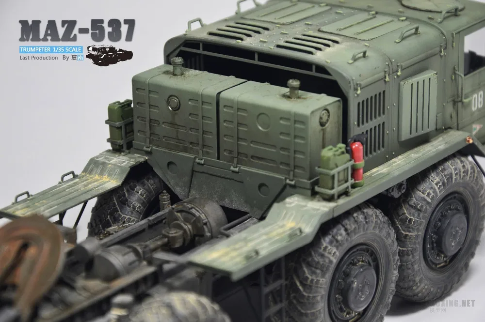 Трубач 01006 1/35 MAZ-537 последней