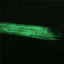 Weiou 0,7 см плоские Спортивные Светящиеся шнурки с печатными черными японскими буквами светится в темноте флуоресцентные шнурки