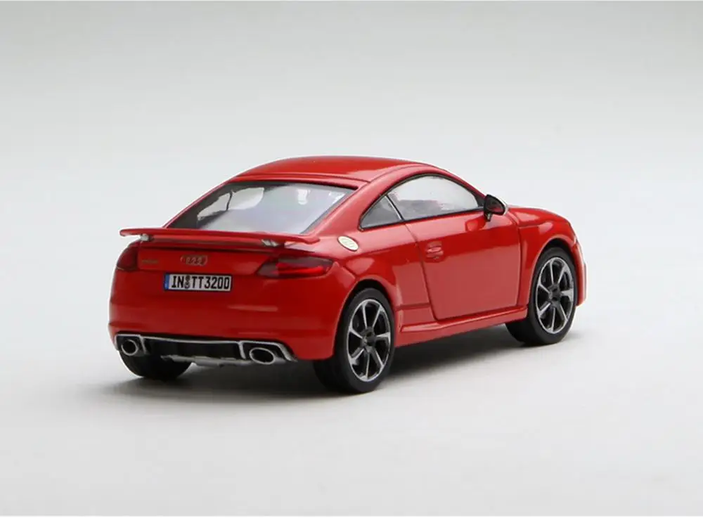Коллекционная красная модель автомобиля Audi TT RS Coupe 1/43|Наземный транспорт| |