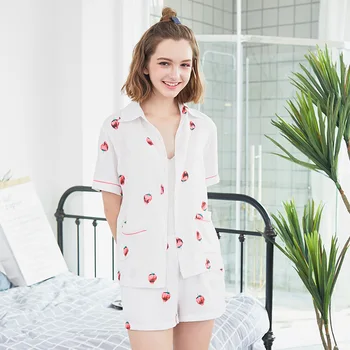 

Cute Womens Pajamas Shorts Set Strawberry Women Lingeries Turn Down Collar Sleeping Clothing 2 Piece Set