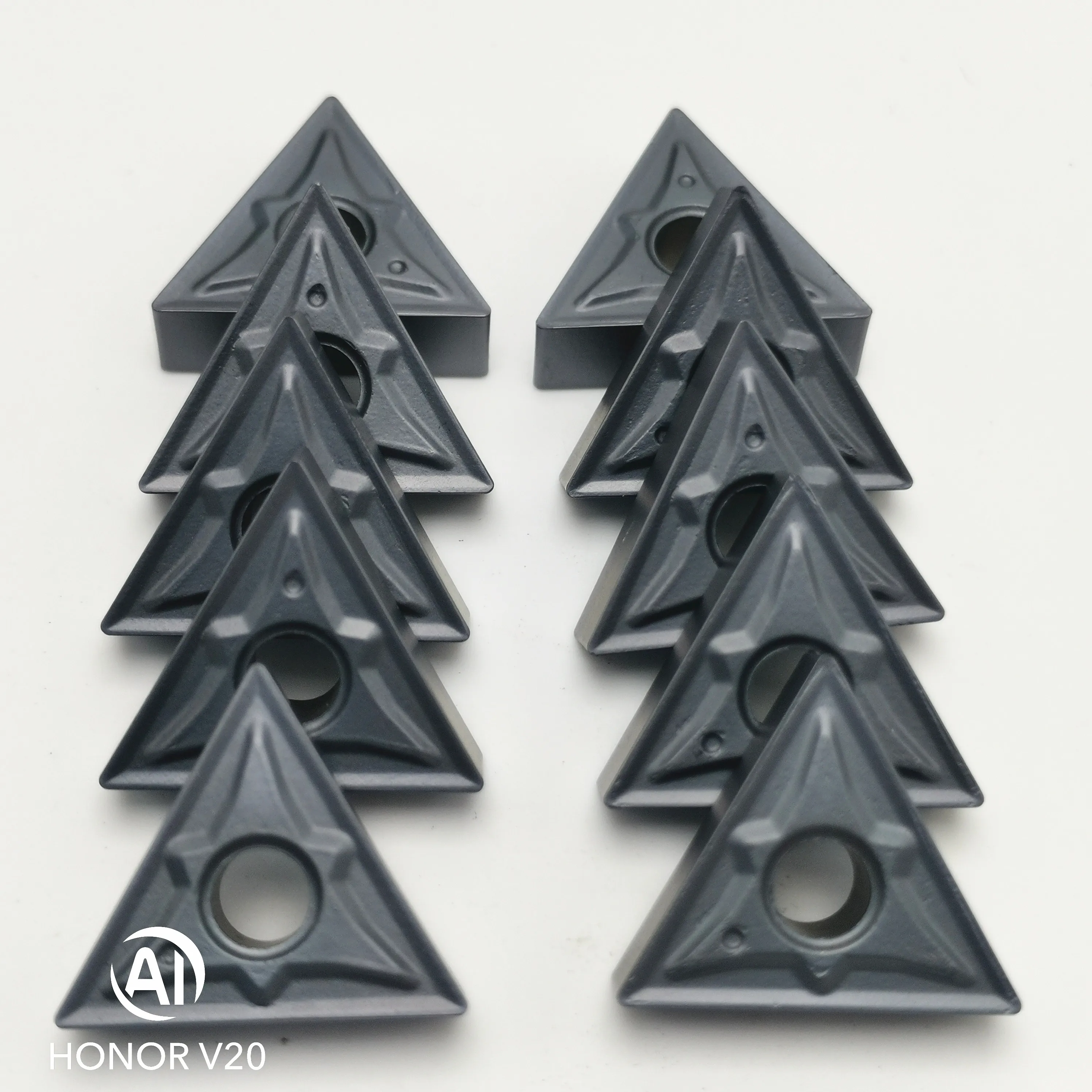 100PCS External Turning Tool TNMG160404 NN LT30 TNMG 160404 LT30 Carbide Blade Turning Milling Cutter CNC Tool
