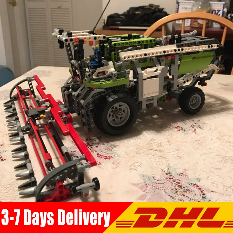 

Lepin 20041 1107Pcs Genuine Technic Series The Combine Harvester Set Educational Building Blocks Bricks LegoINGlys Gift 8274