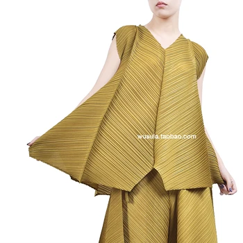 

Drape large horn Mosaic v-collar vest loose unlimited powerful aura royal sister fan