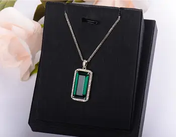 

beautiful popular Silver green Crystal Pendant Necklace