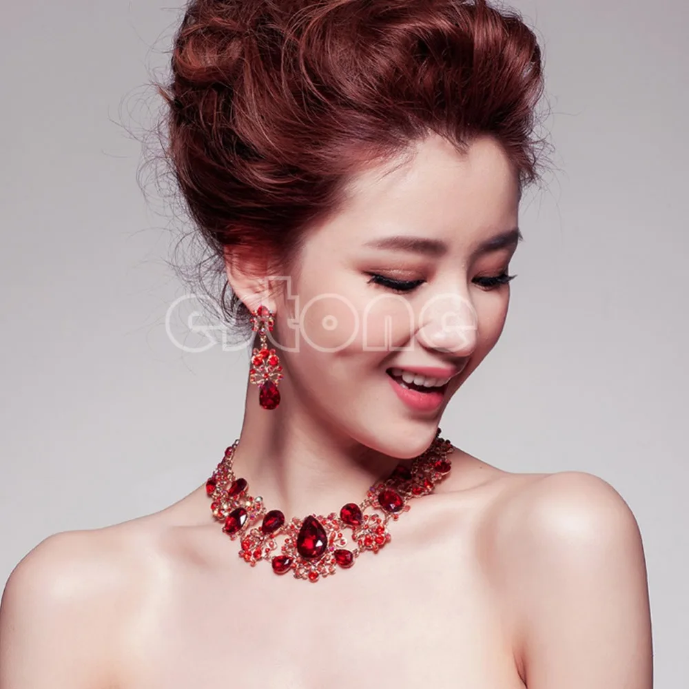 

The bride wedding jewelry silver red rhinestone necklace pendant