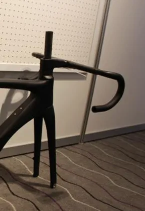 

Factory 2019 hot selling disc brake carbon road frame With handlebar carbon frame road bike best quality t1100 free shipping