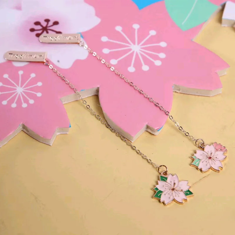 

Pink Sakura Metal Chain Pendant Bookmark Marker of Page School Office Supply Student Stationery Kids Gift