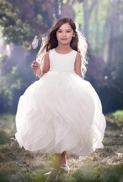 Best price at $112 Cheap Vestido De Festa Graduation Dresses 2016 First Communion Dresses Cute White Cheap Tiered Flower Girl Dresses Kids Prom Gowns