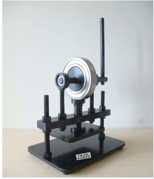 FL1963 Manual knife die press pressure cutting leather undercutting