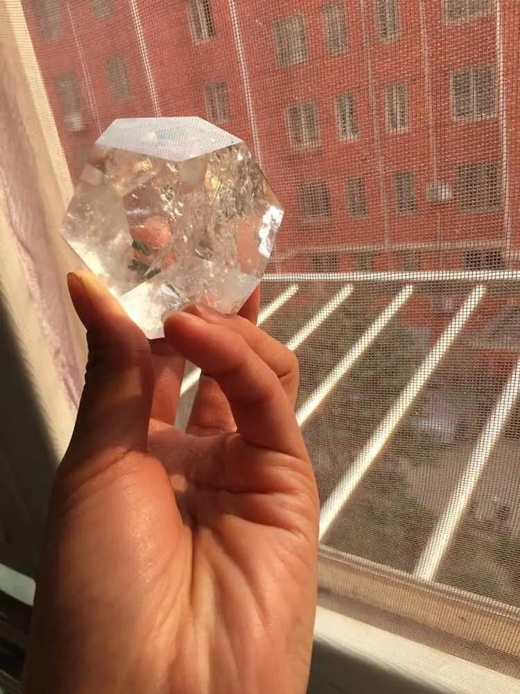 Новые поступления Натуральный прозрачный кварцовый кристаллический dodecahedron в