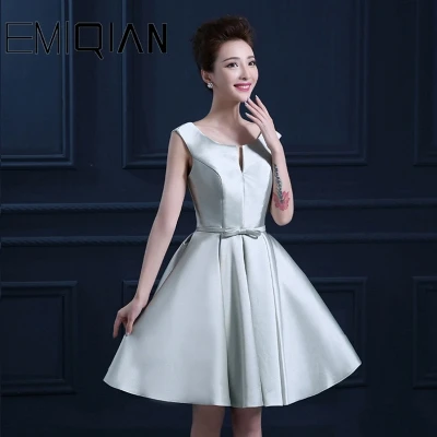 Sexy Lace Up Closure Satin Graduation Party Gowns Short Prom Dresses