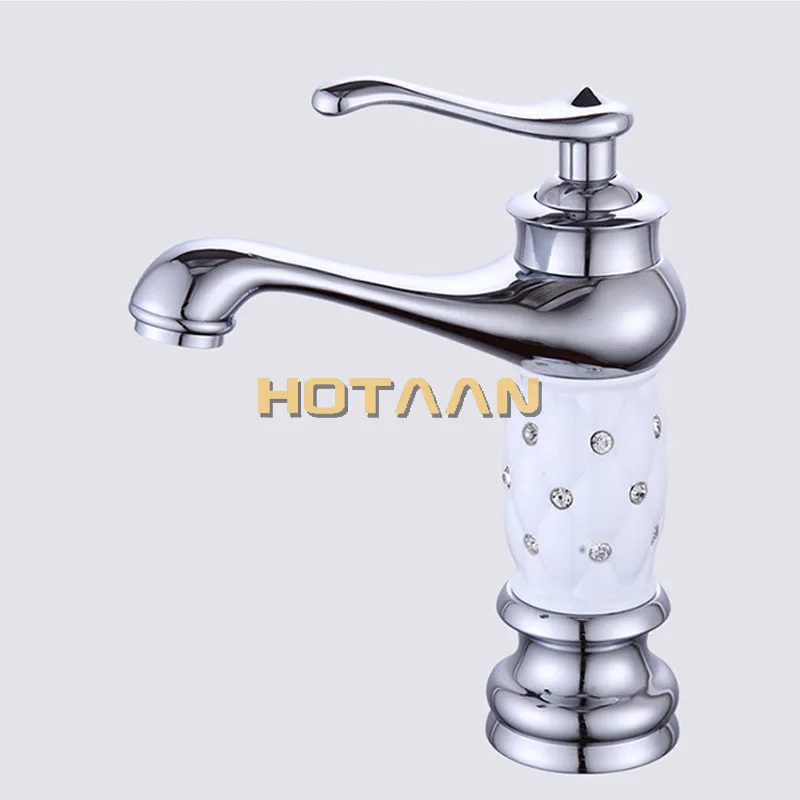 pia do banheiro, água fria e quente, misturador de alça única