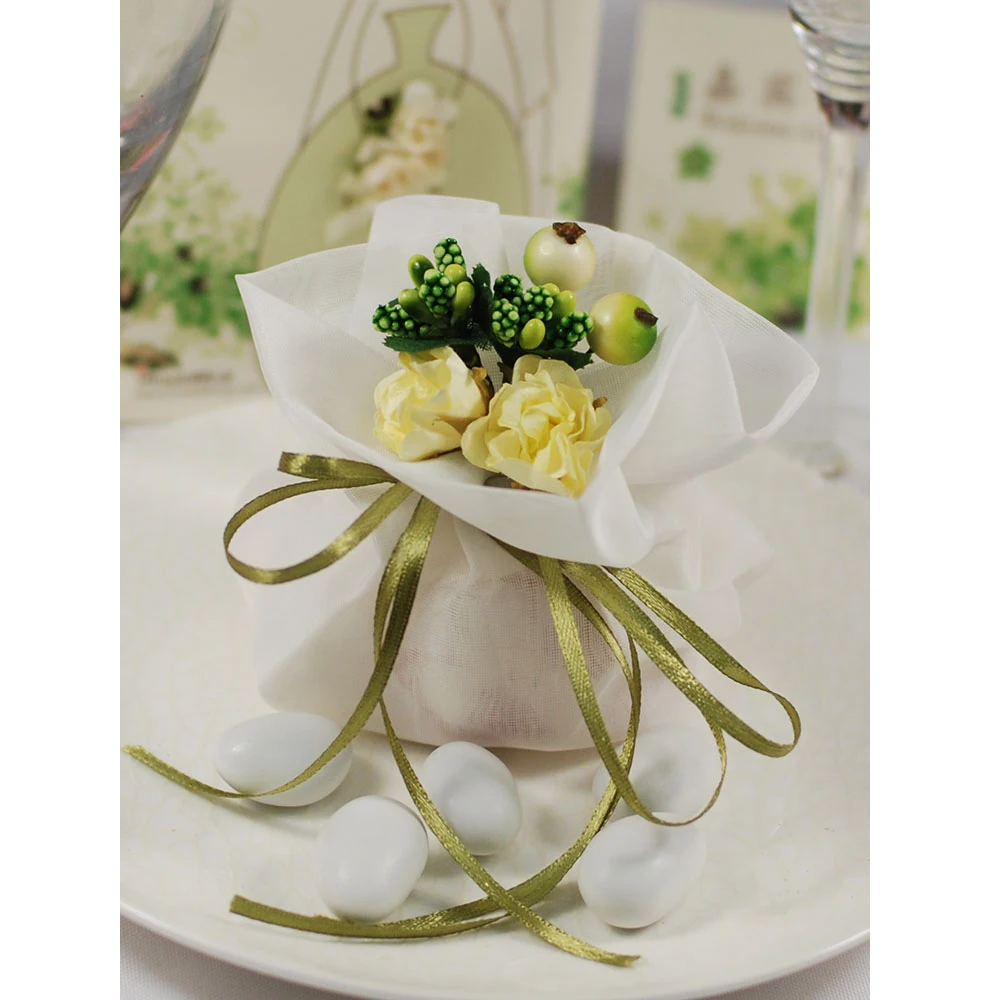 

20pcs/lot Love gift bag Artificial flower box Yarn bags baby shower boy candy box Wedding Bonbonniere DIY Event Party Supplies