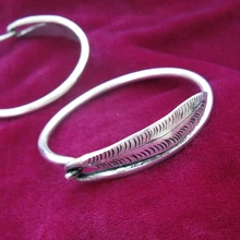 Guizhou этнические ювелирные изделия ручной работы по индивидуальному заказу серебряные бокалы для вина браслет вырезанный лист браслет