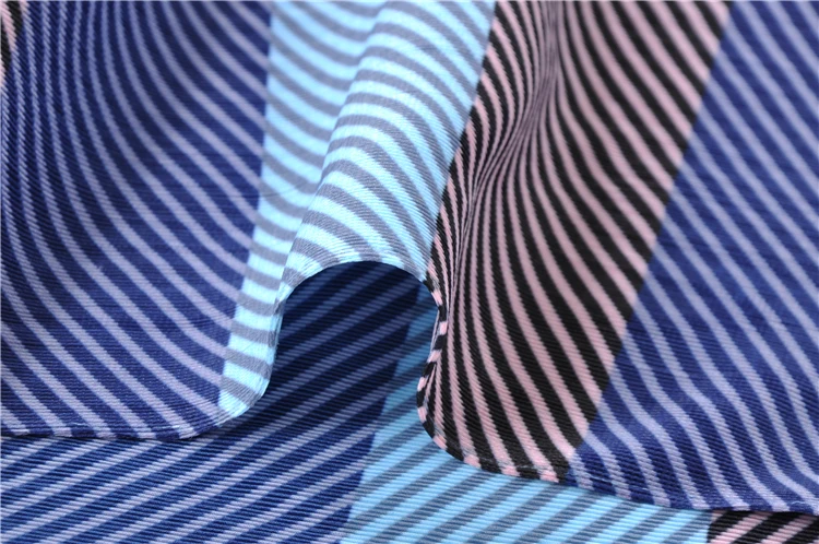 Fashionable Slender Wide Stripe Colour Matching