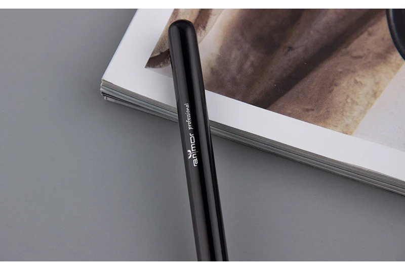 makeup brushes (4)