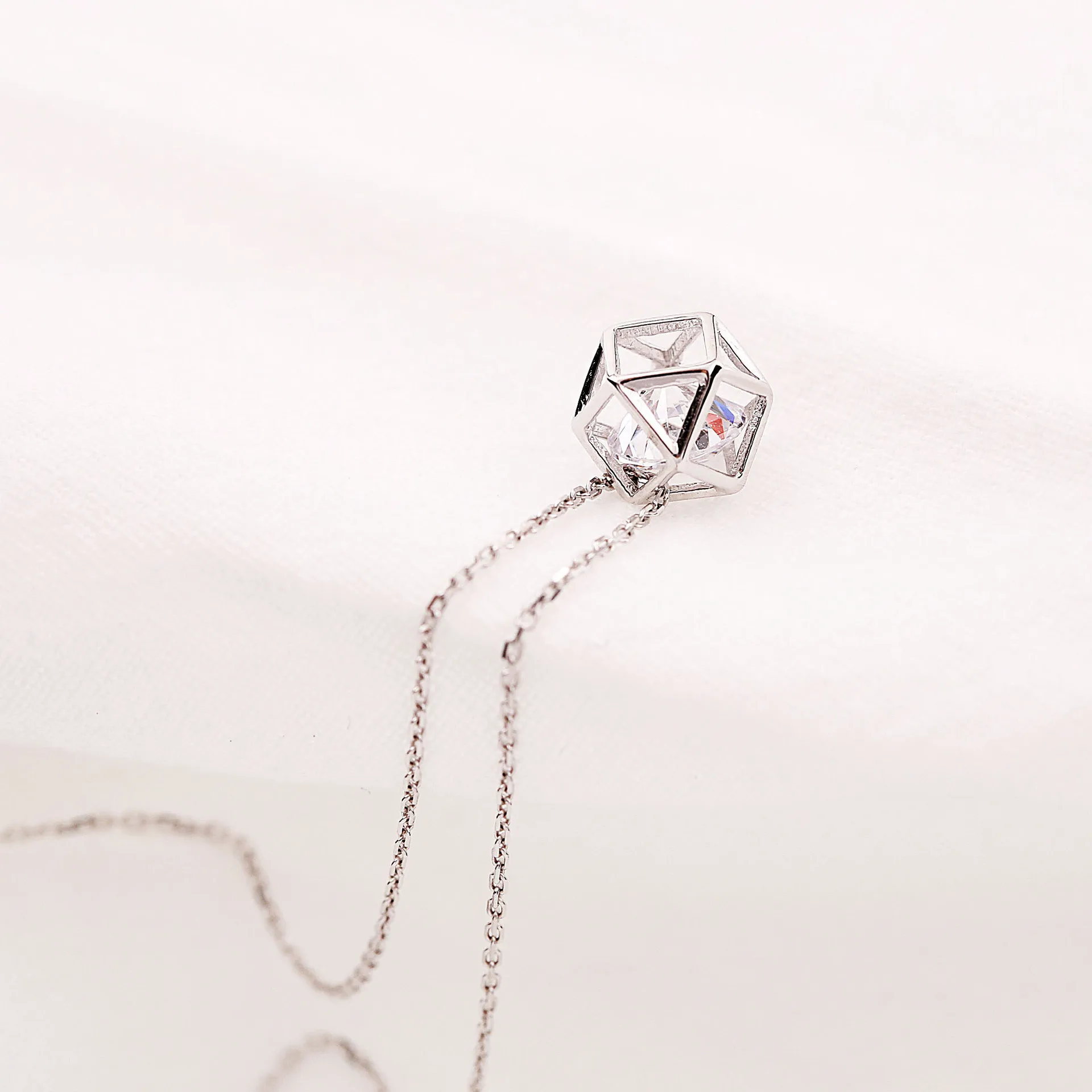 geometric hollow CZ women 100% 925 Sterling silver nacklace Jewellery Clavicle chain pendant charms