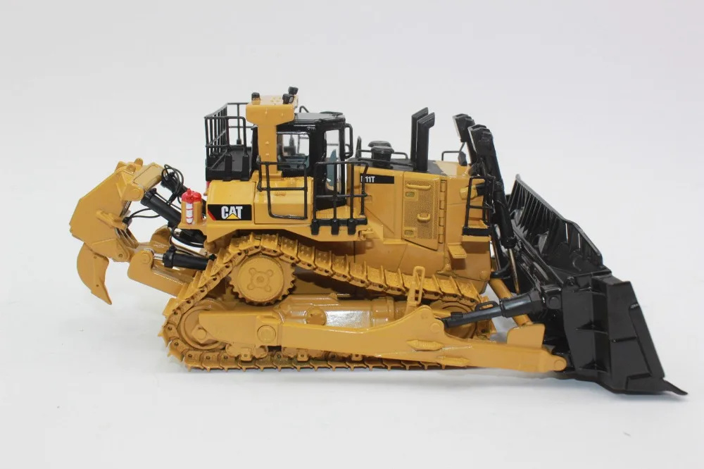 Коллекционная литая игрушка модель подарок, DM 1:50 гусеница кошка D11T Тип трактора бульдозер Инженерная техника транспортных средств 85565