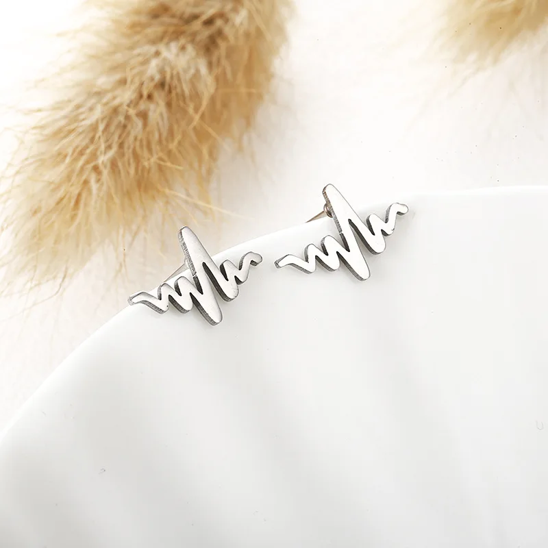Fashion Metal Stud Earrings For Women Heart Beat Small Earstud European Female Jewelry Statement Pendant Mujer Moda 2019 (2)