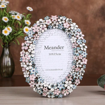 

1PCS Classic Picture Frame Zinc Alloy Photo Frame DIY Poster Frame For Wall Hanging Picture Album For Living Room Home Decor
