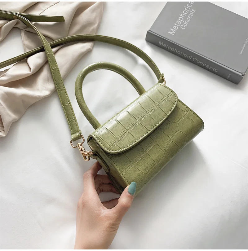 

2019 New Crocodile Pattern Women's Handbag Flap Bag Designer Shoulder Crossbody Bag Black Party Evening Clutch Purse OC593