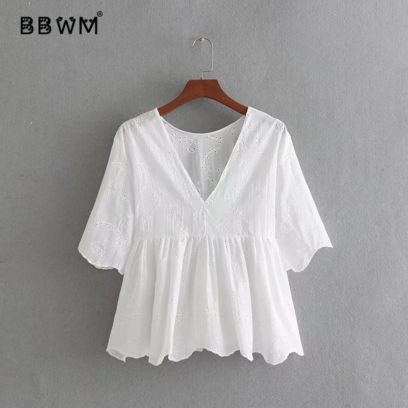 

2018 summer women's new solid color embroidery embroidery back V-neck tie tassel short-sleeved shirt