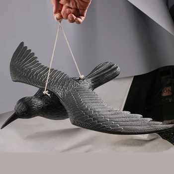 

Free shipping archery bow shooting target black PE hollow crow with detachable wings 40*55*13cm animal hunting target