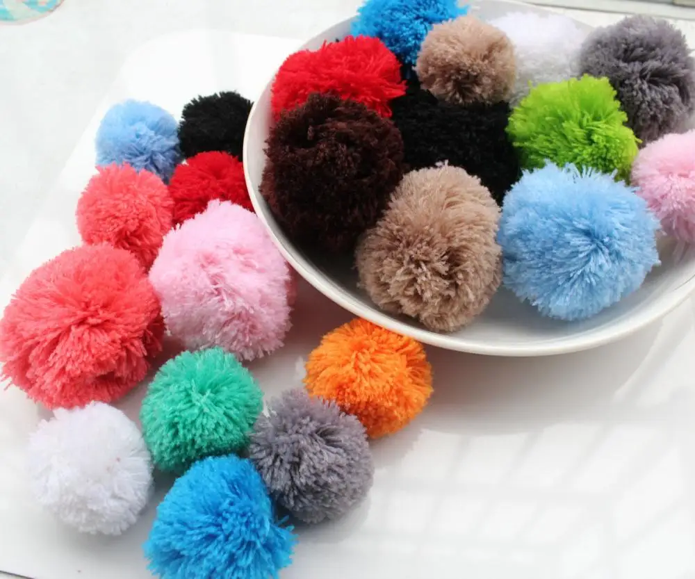 120pcs of 40mm 60mm mix size,mix color, large Pom Pom ball, yarn pom