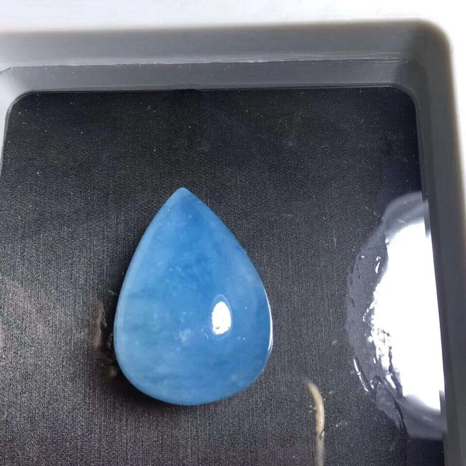 

32x23x10mm Natural Aquamarine Blue Transparent Crystal Pendant For Women Female Gift Gemstone Ocean Pendant AAAAA Drop Shipping