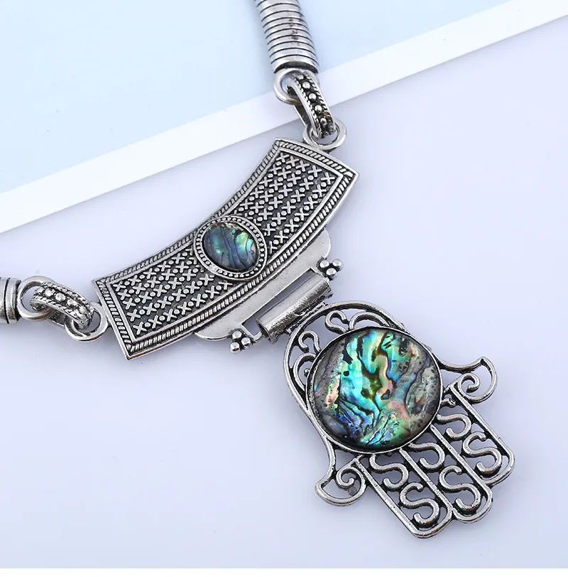Grace Leopard-print shellfish Necklace Fatima palm alloy necklace