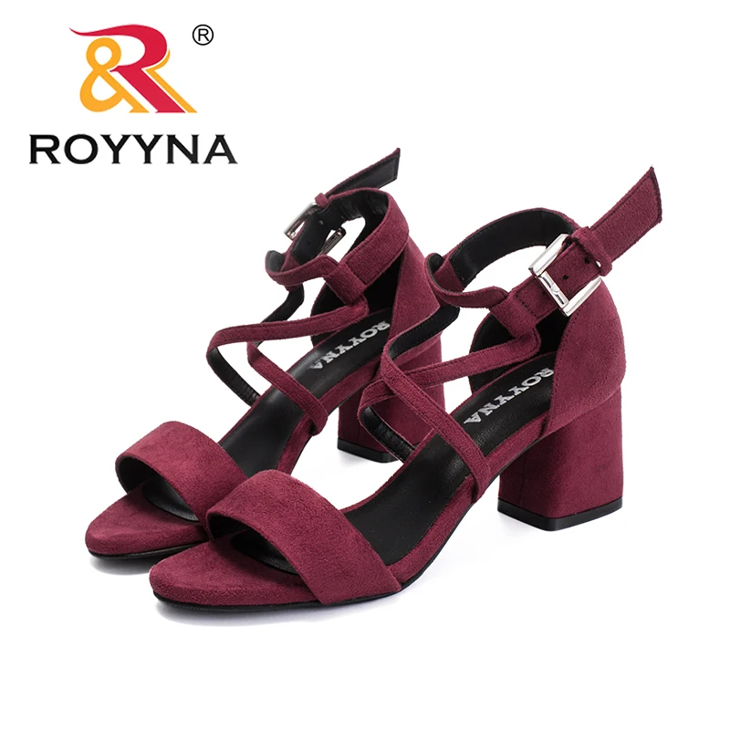 Женские Классические сандалии ROYYNA летние Мягкие Шлепанцы из флока на высоком