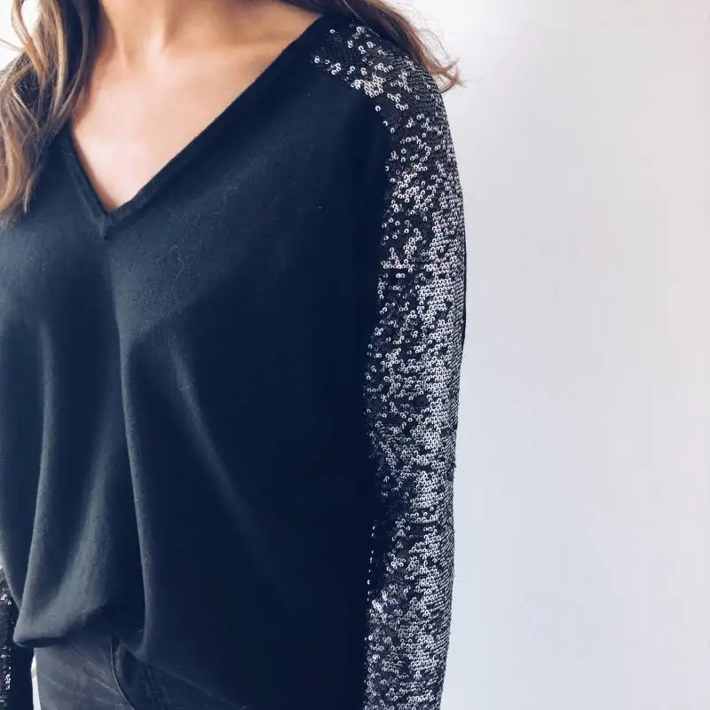 New Spring V-neck Long Sleeve Sequins Patchwork Women Sexy T-shirt Casual Fashion Gold Silver Colour Loose Tops New Spring V-neck Long Sleeve Sequins Patchwork Women Sexy T-shirt Casual Fashion Gold Silver Colour Loose Tops