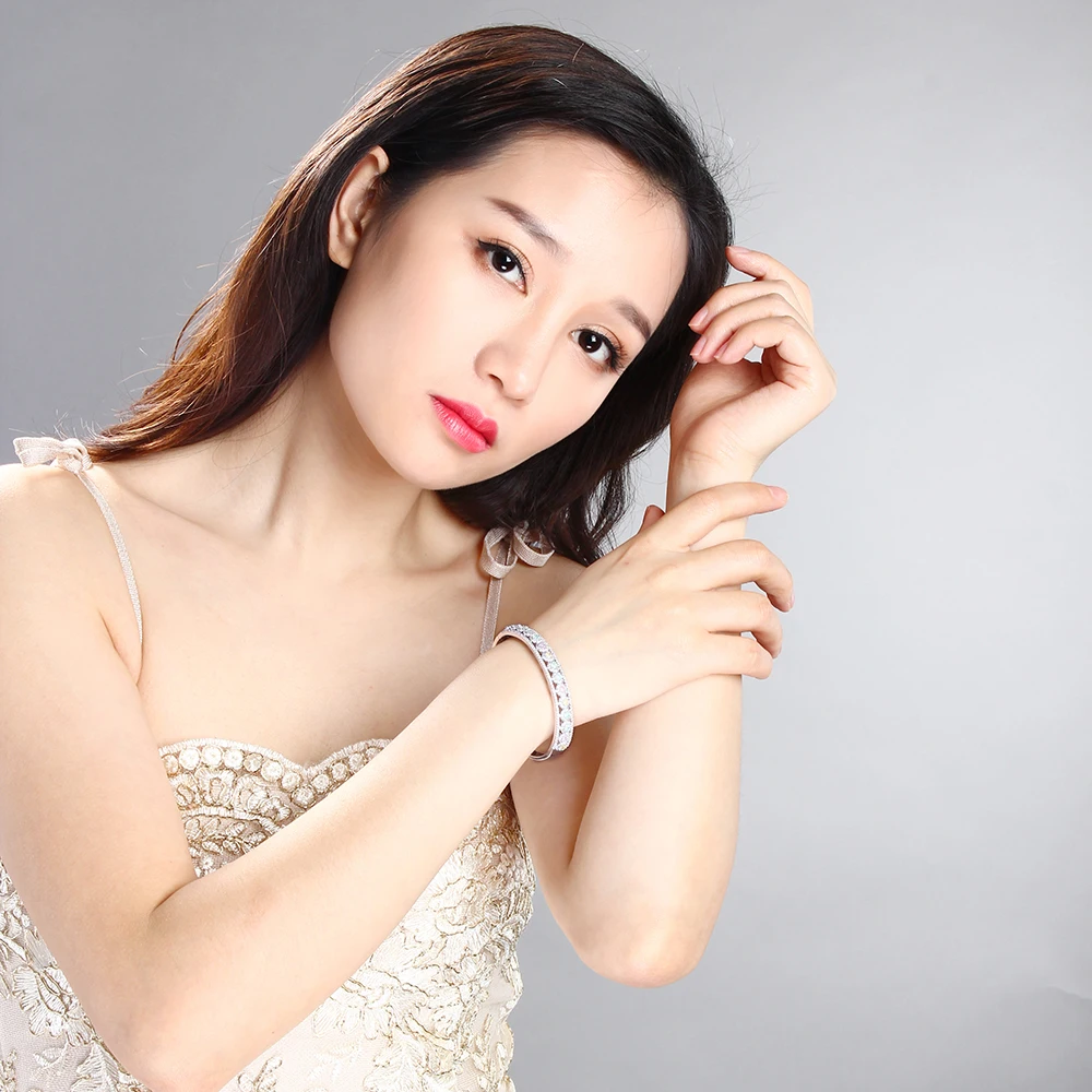 bangle bracelet
