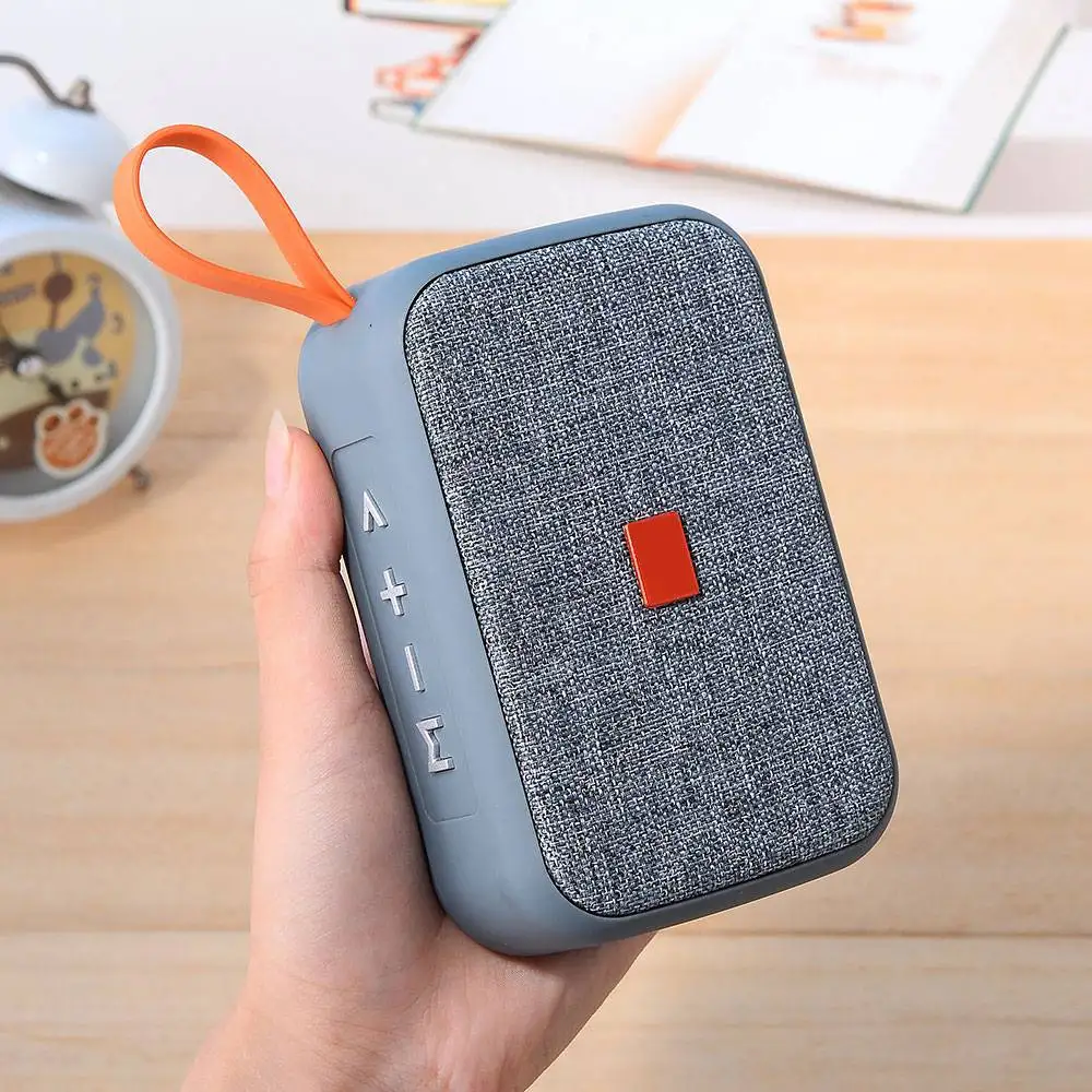 

New Arrival Hand Portable Wireless Bluetooth Speaker Loudly With FM TM AUX USB 3 W Sound Loud Speaker Bluetooth Speaker