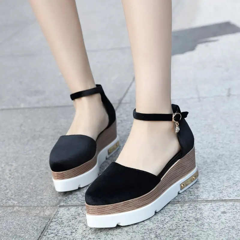 

2018 autumn new Suede women's shoes Single shoes muffin thick platform waterproof platform heel women's shoes.