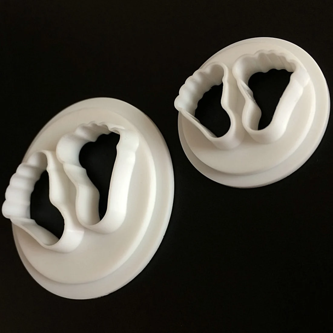 New 2pcs Feet plastic fondant cutter cake mold fondant mold fondant