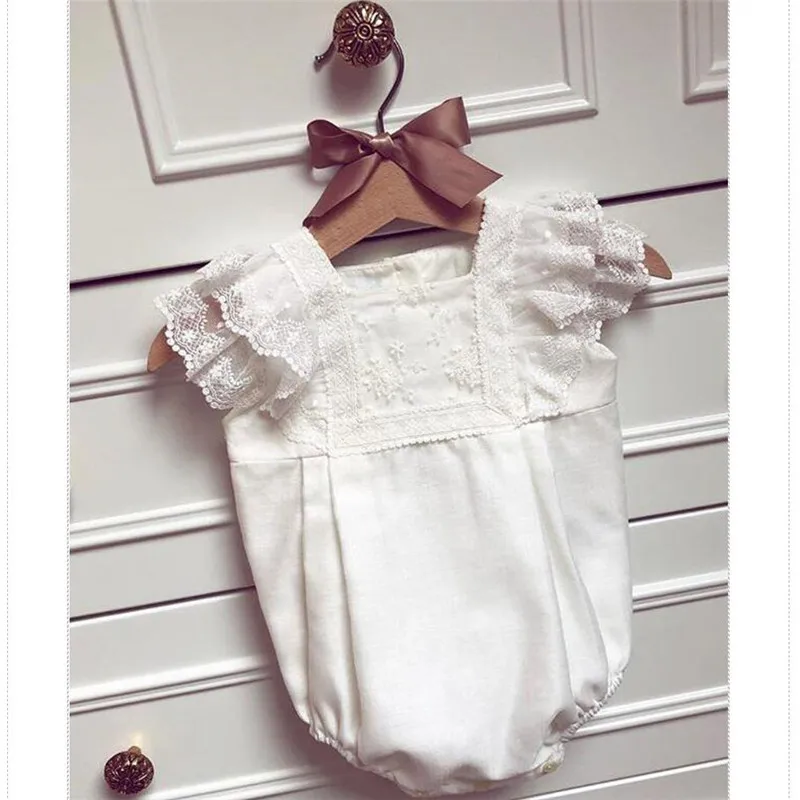 

2019 Infant Baby Girls Fly Sleeve Bodysuit Princess Baby Girl Clothes Jumpsuit Lace Short Sleeve O-Neck Cotton Playsuit 0-24M
