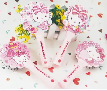 

Mixed Colors Fashion Petal DesignPlastic Airbag Electrostatic Massage Comb Length 17.6 CM