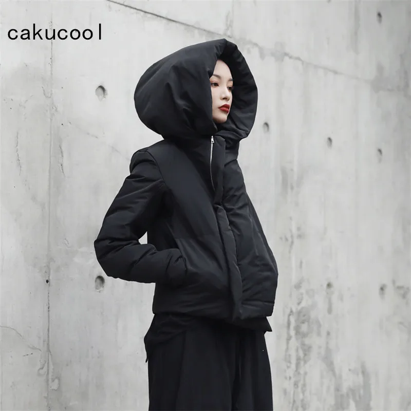 Женская парка на молнии Cakucool черная короткая с большим капюшоном в японском