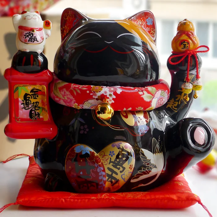 

Large Black Lucky Cat Ceramic Ornament Opening Gift Piggy Bank Japanese Style