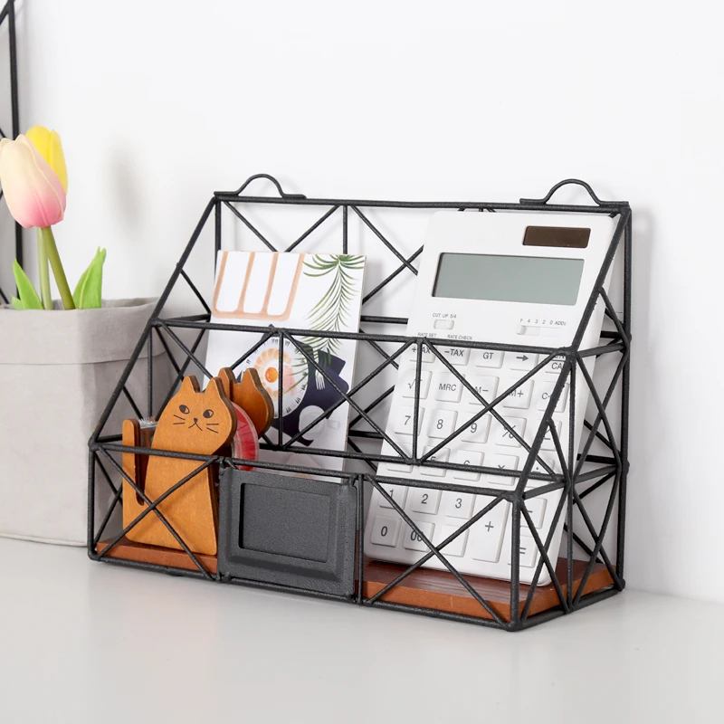

File frame office desktop receives the basket