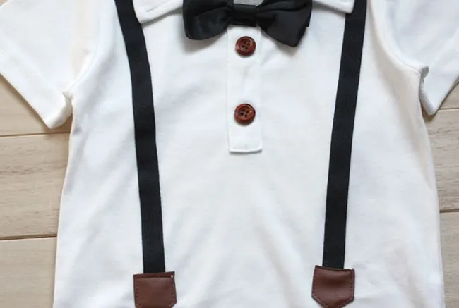 Комплект одежды в полоску для мальчика белая рубашка с бабочкой+ повседневные джинсовые шорты на подтяжках Roupas Infantis Menino