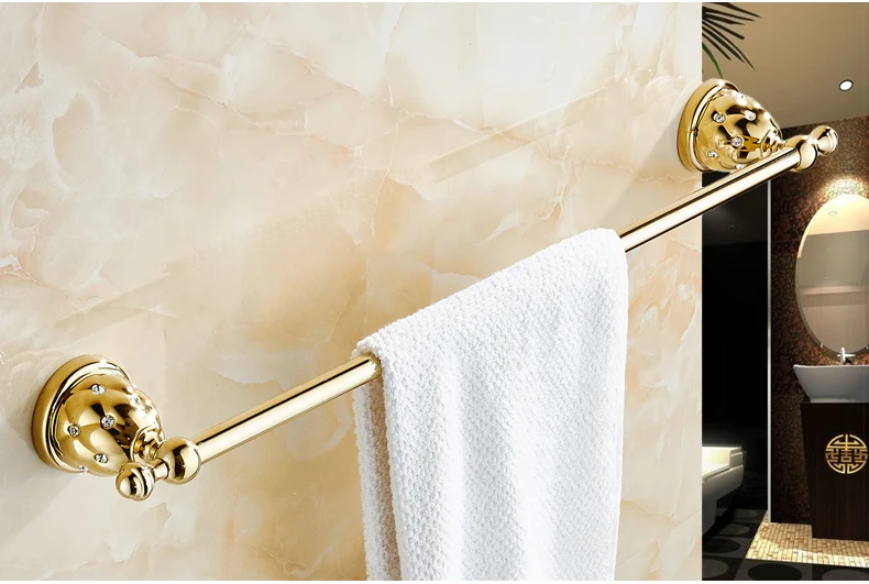 Bathroom accessories (7)