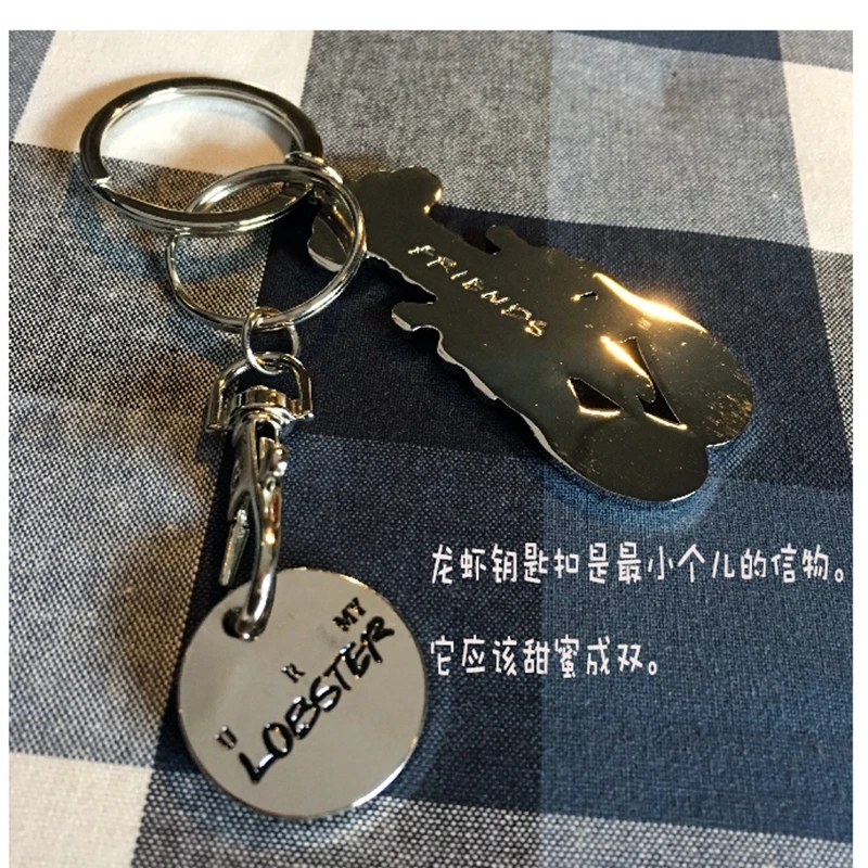 TV shows Friends Monica Lovers Lobster Keychain Keyring Strap Pendant Halloween Cosplay Keychain Key Ring Gift Key Chains (1)
